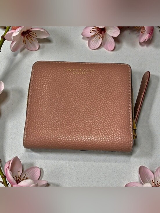 Tory Burch Handbags - Tory Burch Pebbled Leather Compact Wallet - Dusty Rose with Gold Logo